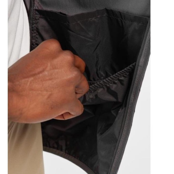 Rhone M19 The Breaker Jacket with hood - Picture 3 of 13